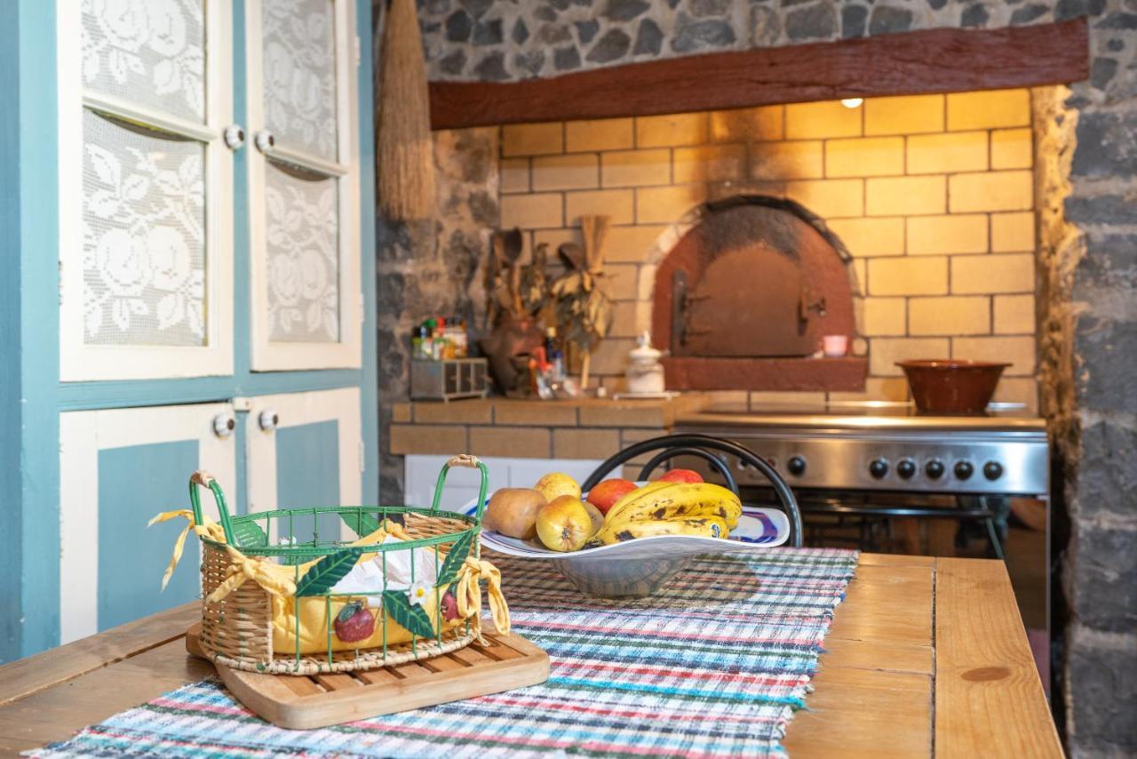 Cyane & Vigo'S Cottage, Caminho Do Massapez, N.º40 阿科达卡列塔 外观 照片
